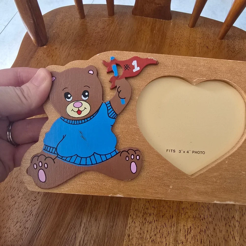 Russ Berrie Vintage Wooden Teddy Bear Heart Photo Frame Cottagecore 9183